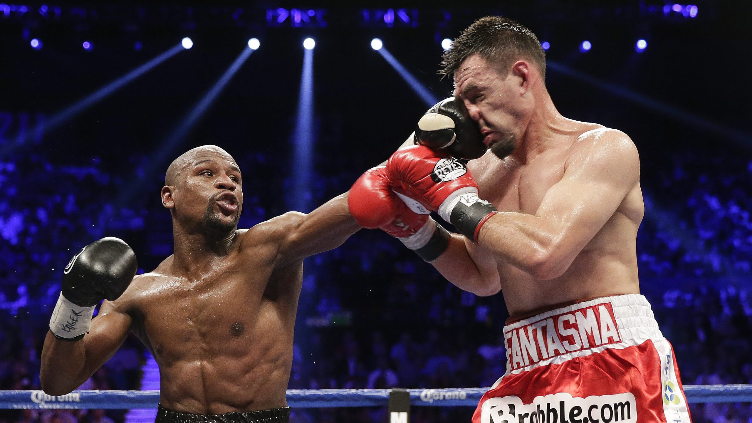 世界杯:大部分球队采用“赢球不放假”模式 巩固战术高于享乐